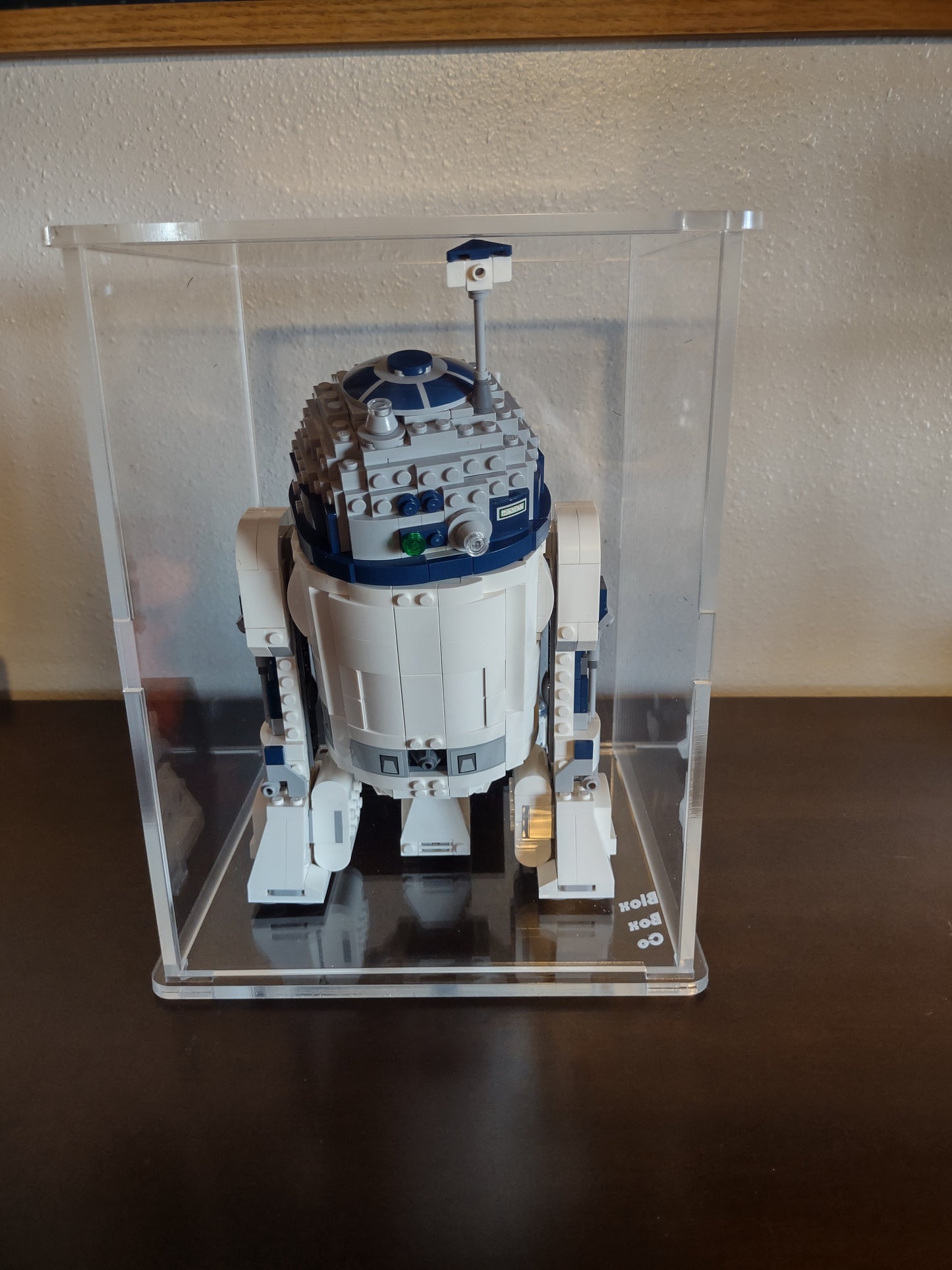 Mid-Scale R2-D2
