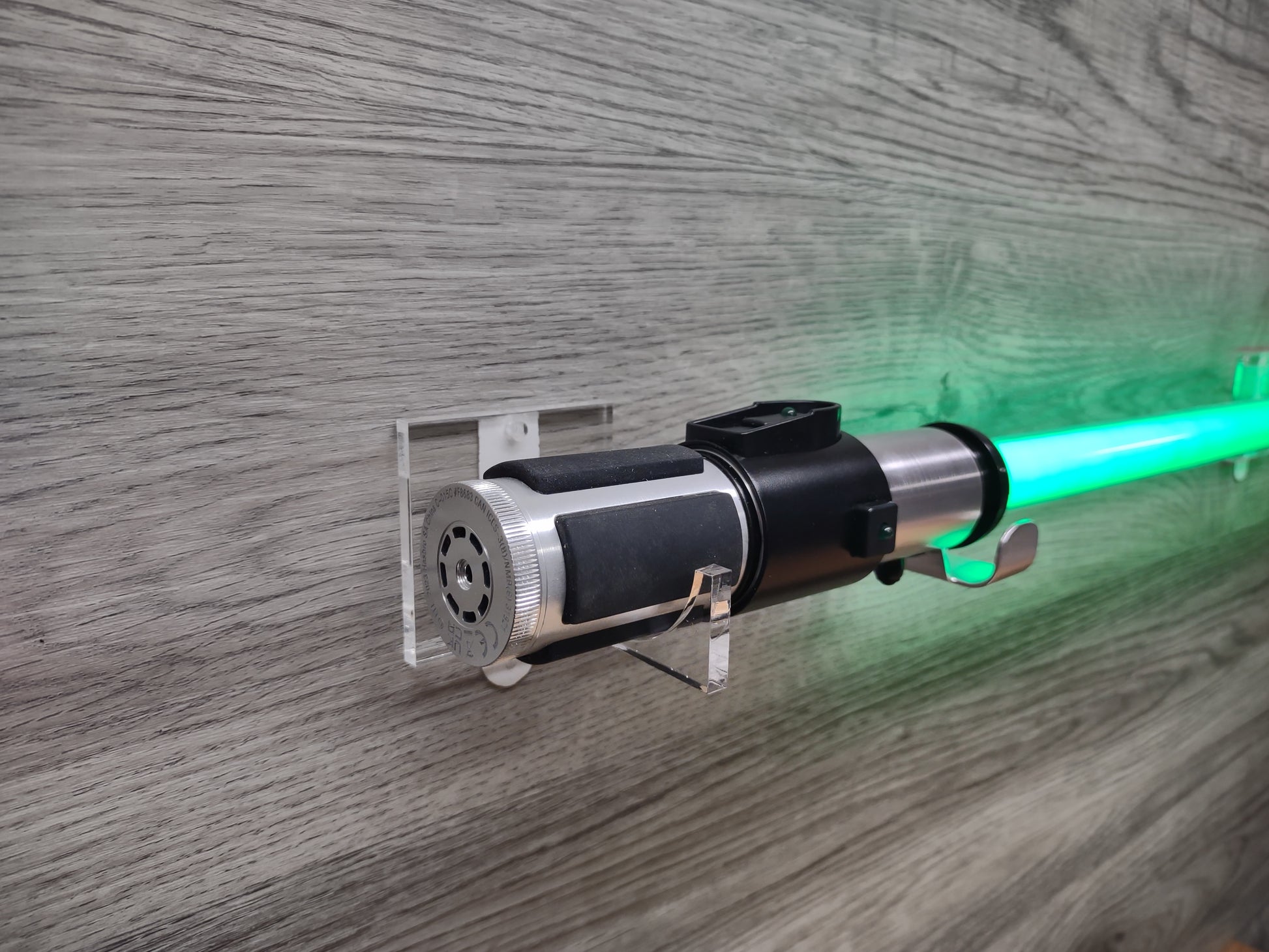 Light saber wall mount